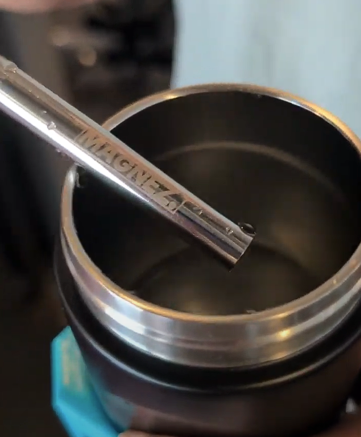 Magnez bottle